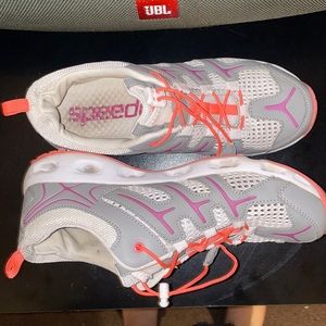 running shoes size 10 women